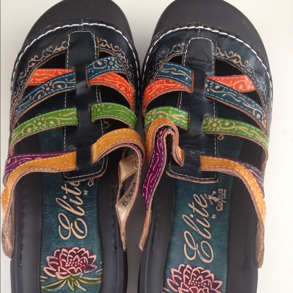 Elite by corky' size 9( fit smaller)